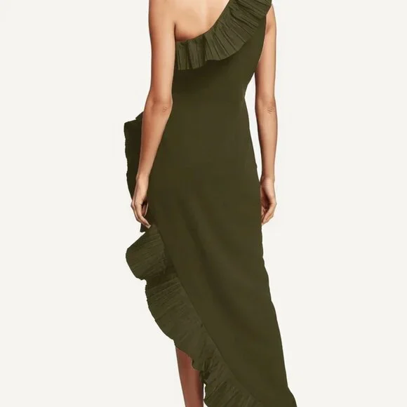 Ruffle Extravaganza - Picture 3 of 3